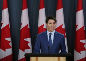 Se extiende cierre de fronteras entre Canadá y EE.UU por un mes más