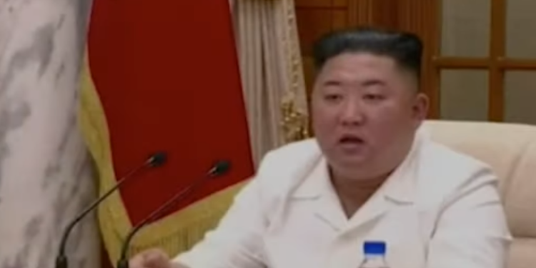 ¡Fin a los rumores! Kim Jong Un reaparece para advertir sobre un tifón en Corea del Norte