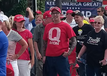 ¿La influencia potencial del movimiento QAnon está siendo subestimada?