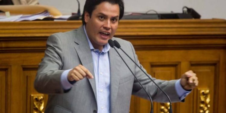 Carlos Paparoni dice que el régimen de Maduro "pretende convertir a Venezuela en una base militar iraní"