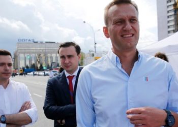Opositor ruso Alexei Navalny está en coma por presunto envenenamiento