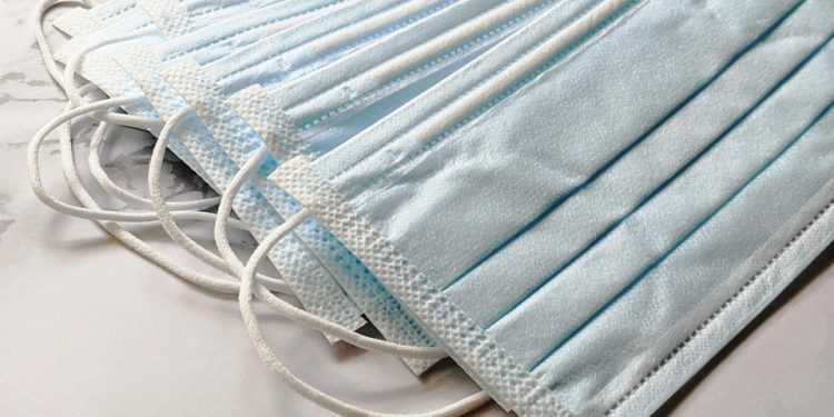 OMS: Niños a partir de los 12 años deberían llevar mascarillas como adultos