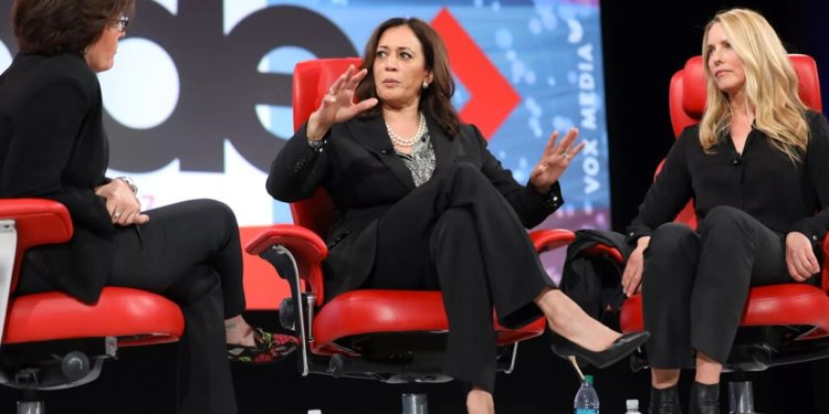 The New York Times: "Cómo Kamala Harris forjó lazos estrechos con Big Tech"