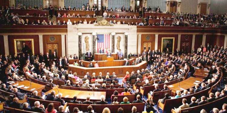 Casi 30 ex legisladores republicanos le brindan su apoyo a Joe Biden