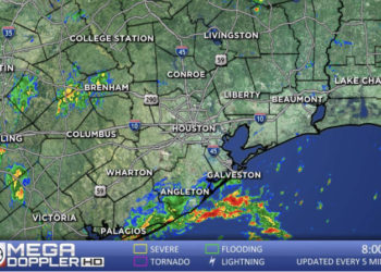 Alerta y evacuaciones en Texas por la llegada de la tormenta Beta