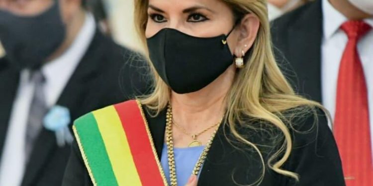 Jeanine Áñez deja su candidatura a la presidencia de Bolivia