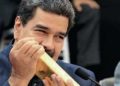 ¡Irán lo admitió! Dictadura de Maduro paga envíos de gasolina a Venezuela con aviones llenos de oro