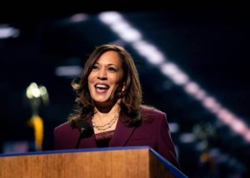 Superados los inconvenientes, Kamala Harris apunta a Florida nuevamente