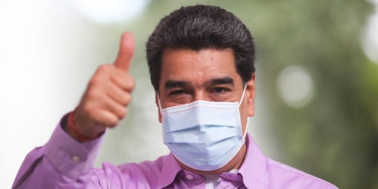 Uniones homosexuales: Maduro resultó más papista que el Papa