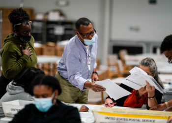 ¿Dominion produjo un fraude electoral generalizado como denuncia Trump?