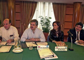 El kirchnerismo pretende un acuerdo a su medida con el FMI