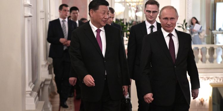 Rusia y China, una alianza bélica que no cree en sanciones