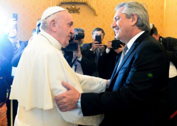 ¿Bien con Dios y con el diablo? Fernández promueve el aborto en Argentina y dialoga con la iglesia