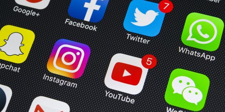 Rusia amenaza con silenciar a los gigantes tecnológicos por considerar que censuran a sus medios estatales