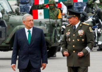 AMLO entrega inédito rol al Ejército y la Marina en México