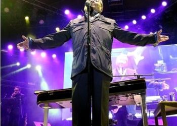 ¡Nos deja otro grande de la música! Armando Manzanero muere de Covid-19