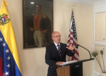 Simonovis: 5 estructuras criminales sostienen al régimen de Maduro