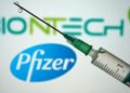 Reino Unido primero en aprobar vacuna Pfizer/BioNTech, incluso antes que EEUU