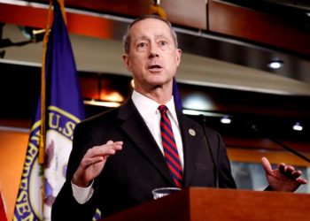 Veto presidencial a Ley de Defensa es un reto para ver si los republicanos desafían a Trump