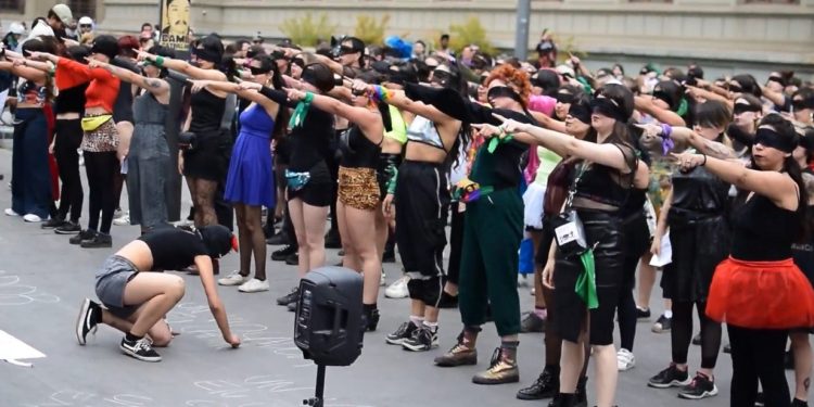 "El violador eres tú", un grito de dolor que resonó en el mundo