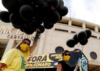 No solo la izquierda si no grupos de derecha piden la renuncia de Bolsonaro