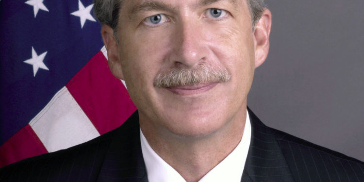 Quién es William Burns, el diplomático experto en Rusia que Biden eligió como director de la CIA