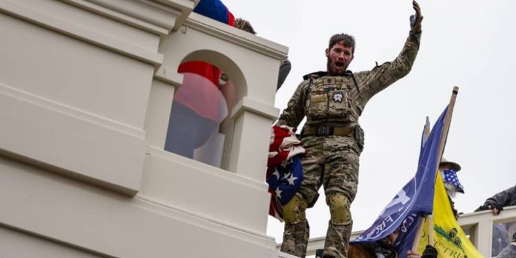 Dudas sobre el episodio caótico en el Capitolio: ¿Falló la seguridad o dejaron que sucediera?