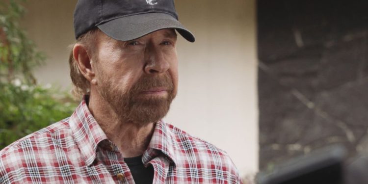 Chuck Norris negó estar en la toma del Capitolio: "Era un doble. No estuve allí"