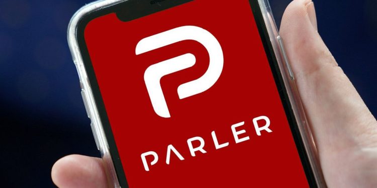 Parler demandó a Amazon por sacarlos de sus servidores