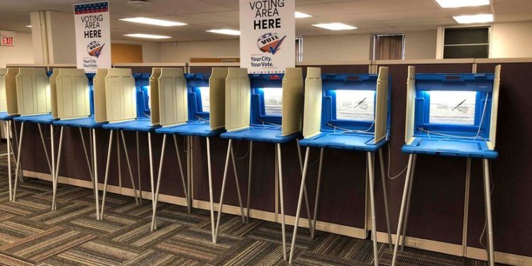 Informe: Sistemas electorales estadounidenses son vulnerables