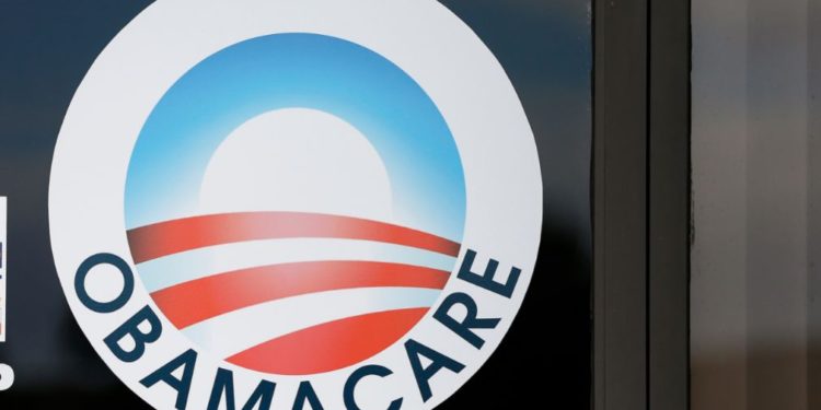 Relanzamiento de Obamacare significa un revés para Trump
