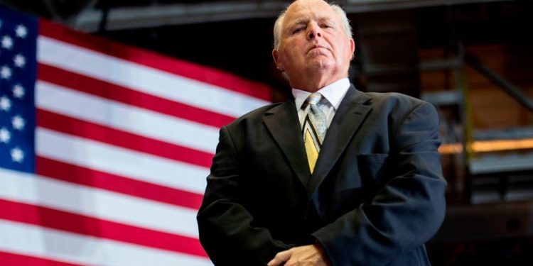 Fallece Rush Limbaugh, ícono de la derecha y generador de teorías conspirativas