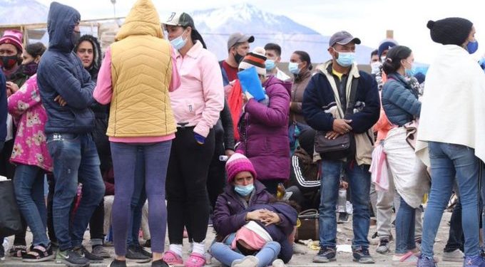 Malestar entre venezolanos por las deportaciones masivas desde Chile