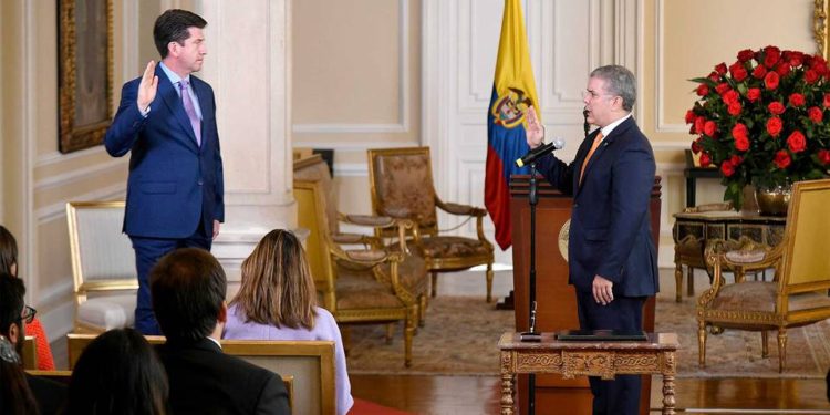 Los desafíos del ministro de defensa colombiano (+videos)