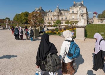 Francia prohibe certificados de virginidad en nueva Ley