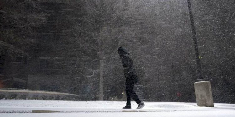 Tormenta en Texas deja sin electricidad a la mitad de México