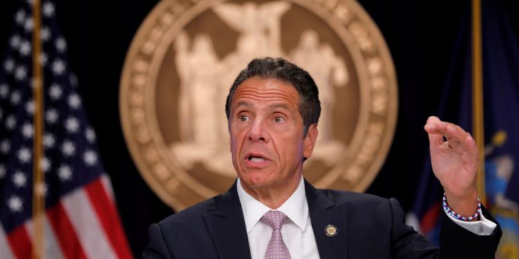 Se complica el caso de Cuomo: aparece una tercera denunciante