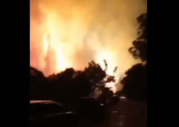 ¡Horror! Fuerte explosión sacude refinería de Indonesia (+vídeos)