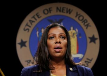 Un nuevo testimonio hunde más a Cuomo
