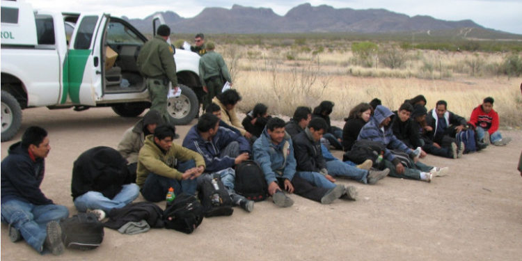 Republicanos propondrán su versión de un plan migratorio