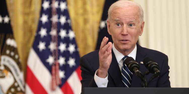 Biden se acerca a sus 100 primeros días con una agenda económica sin precedentes