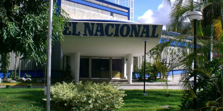 Multan al diario El Nacional venezolano por 14 millones