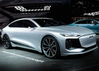 ¡A Tesla le salió competencia! China desafía a Musk en el mercado de automóviles eléctricos