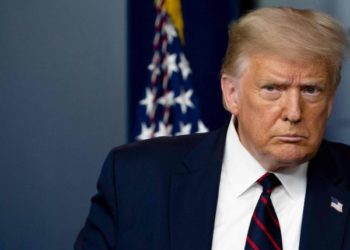 Palm Beach planea demanda contra Trump