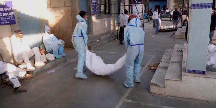 La comunidad internacional se vuelca a ayudar a la India