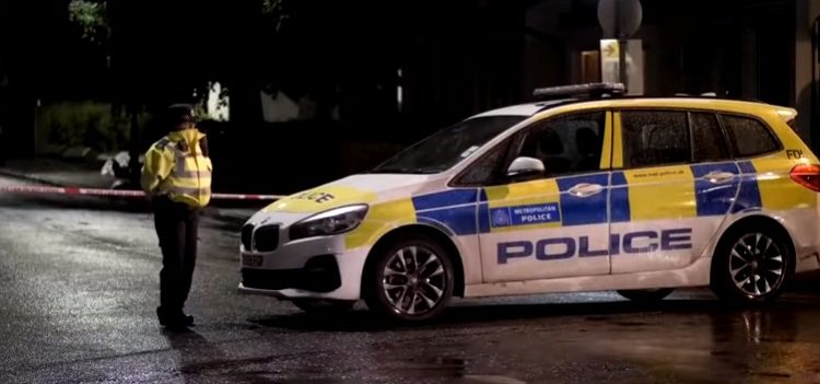 Activista de Black Lives Matter es herida a balazos en Inglaterra