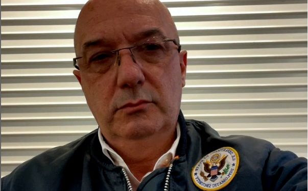 ¿Por qué renunció Iván Simonovis?