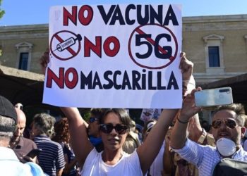 ¿Por qué Europa tiene sus cuotas de QAnon y antivacunas?