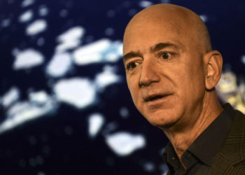 Jeff Bezos tiene su cohete aeroespacial y lo lanzará en julio