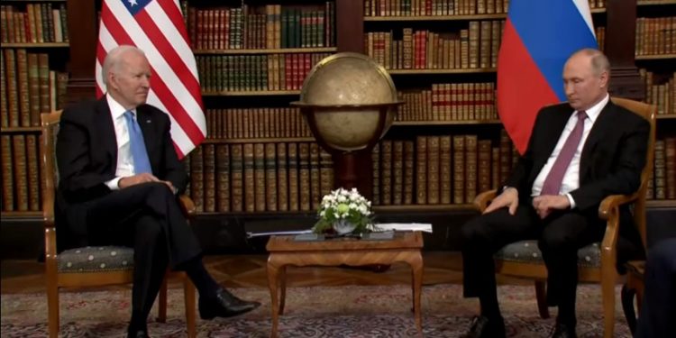 Cumbre Biden-Putin: Mandatario estadounidense advirtió a Putin que no tolerará violaciones a su soberanía